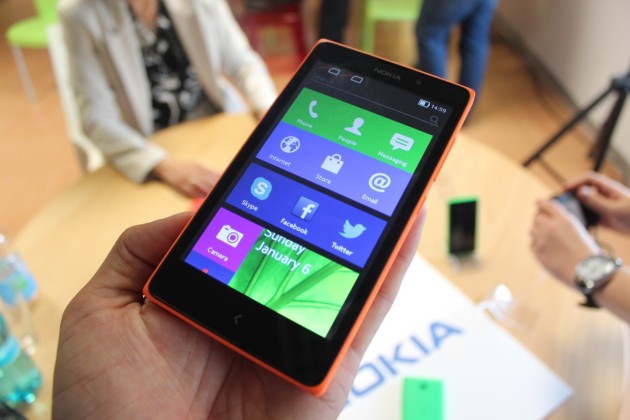 Nokia-XL (10)