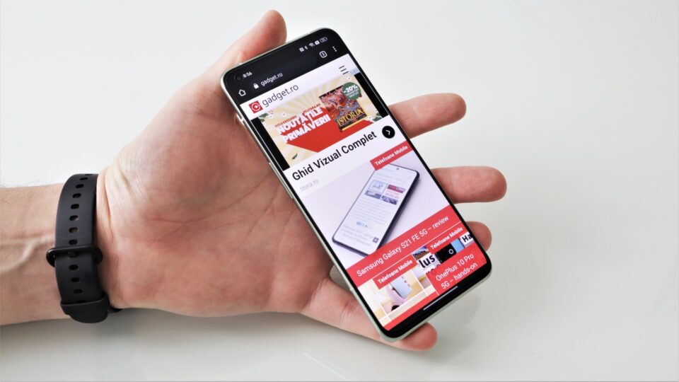 Smartphone flagship din 2022, cu Snapdragon 8 Gen1 și 12 + 256 GB la 2.500 de lei