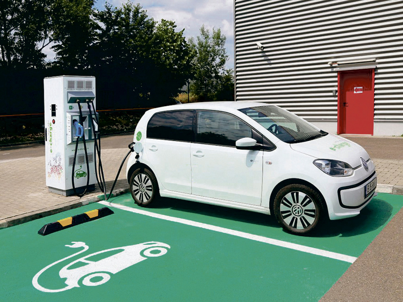 Asociația Europeană a Constructorilor din Europa avertizează: punctele de pentru maşinile electrice din UE sunt concentrate în doar două ţări Gadget.ro – Hi-Tech Lifestyle