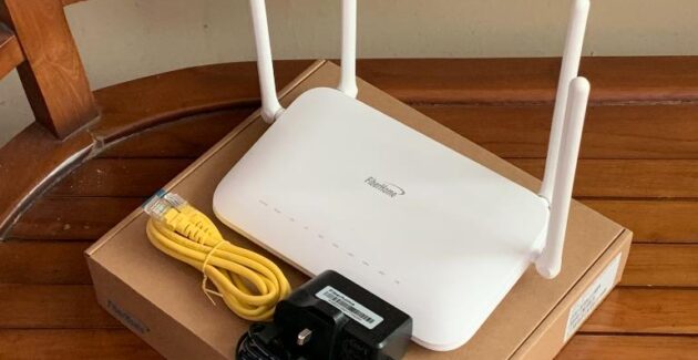 grinning Sincerely Colonel Digi livrează abonaţilor un nou model de router WiFi 6 (802.11 ax) –  Fiberhome SR1041Y : Gadget.ro – Hi-Tech Lifestyle