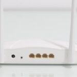 Router Wi-Fi 6 AX3000 Tenda TX9