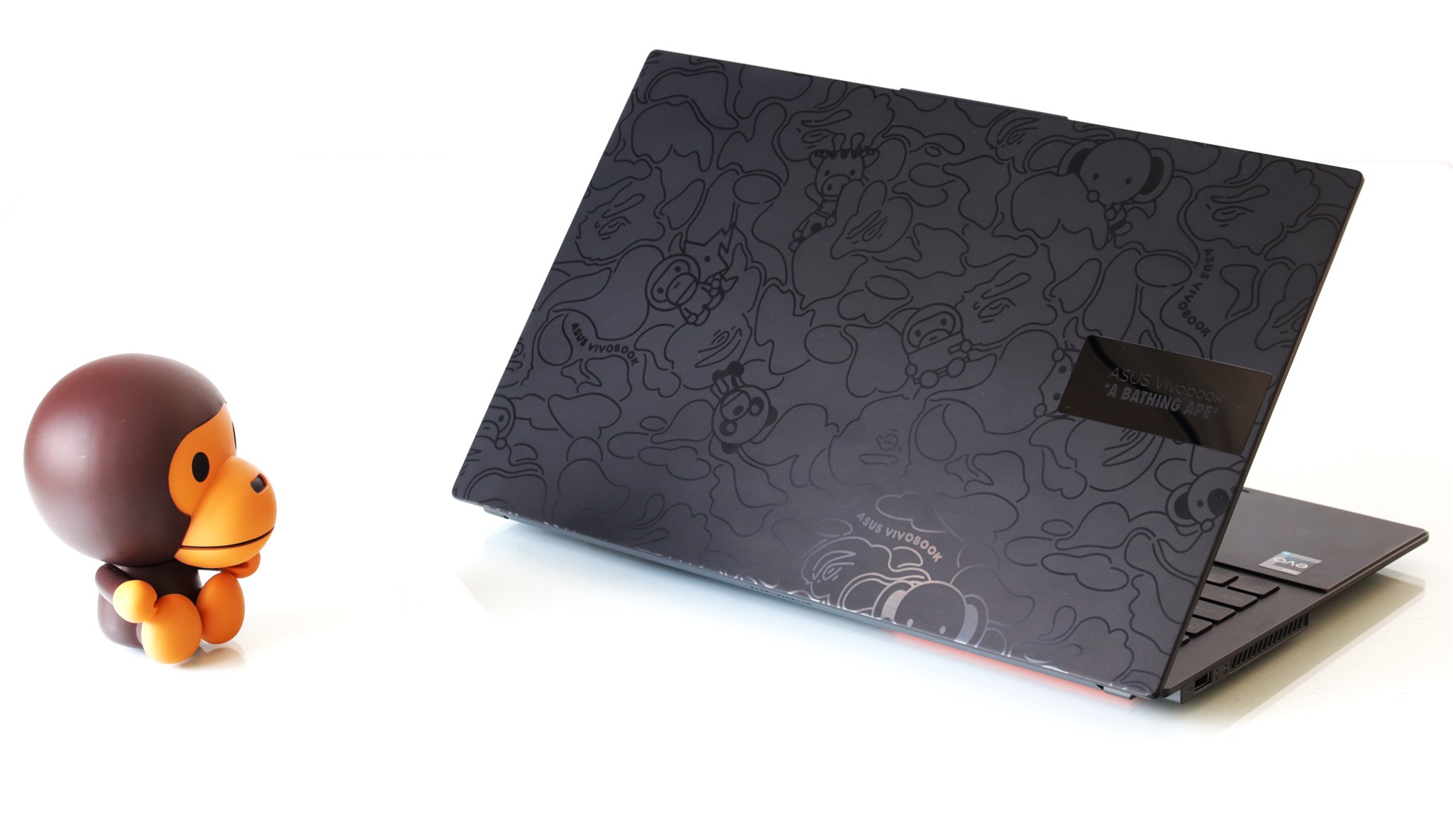 Notebook ASUS Vivobook S 15 OLED BAPE Edition K5504V
