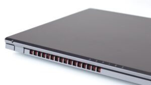 Notebook Acer Aspire 7 A715-76G - prezentare