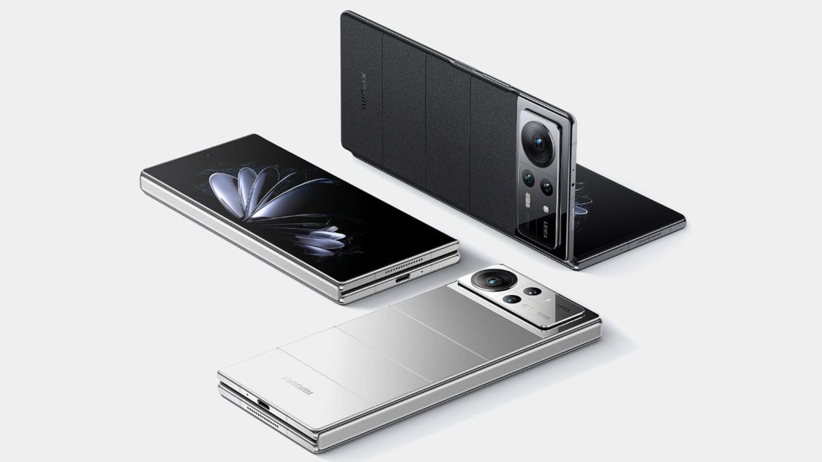 Xiaomi lansează Mix Fold 4 și Mix Flip, primele telefoane mobile