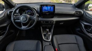 Mazda2 Hybrid Homura 2024 - review