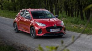 Mazda2 Hybrid Homura 2024 - review