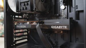 PC Gaming Zmeu Legendar powered by Gigabyte de la PC Garage - review