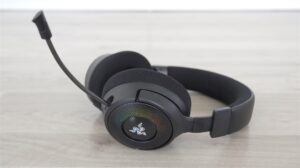 Casti wireless de gaming Razer Kraken V4