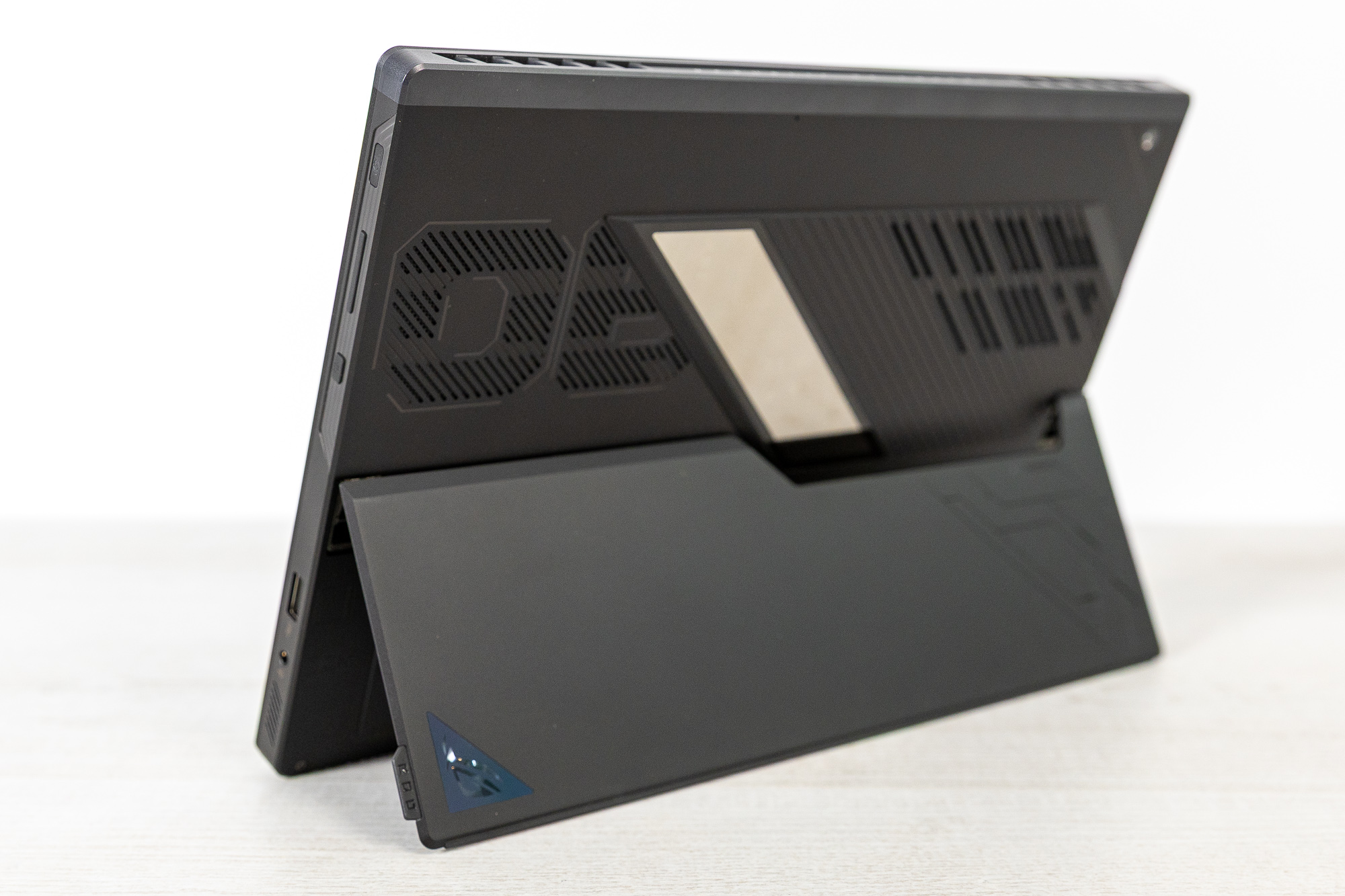 ASUS-ROG-Flow-Z13-2025-GZ302EA