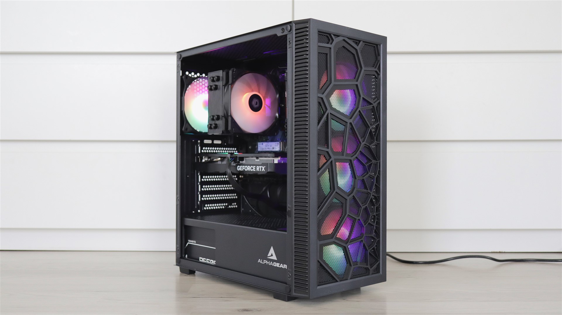 PC Gaming ZMEU Comic Con Edition - review (AMD Ryzen 5 5600