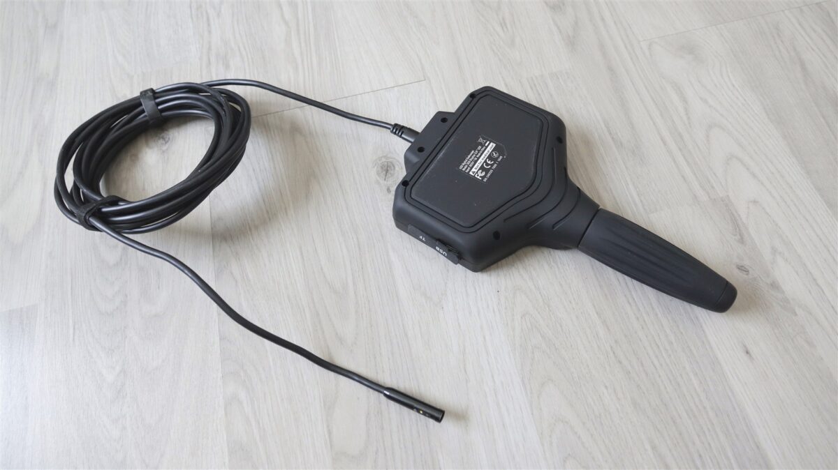 Camera endoscopica cu ecran LCD Vevor SC8 - review