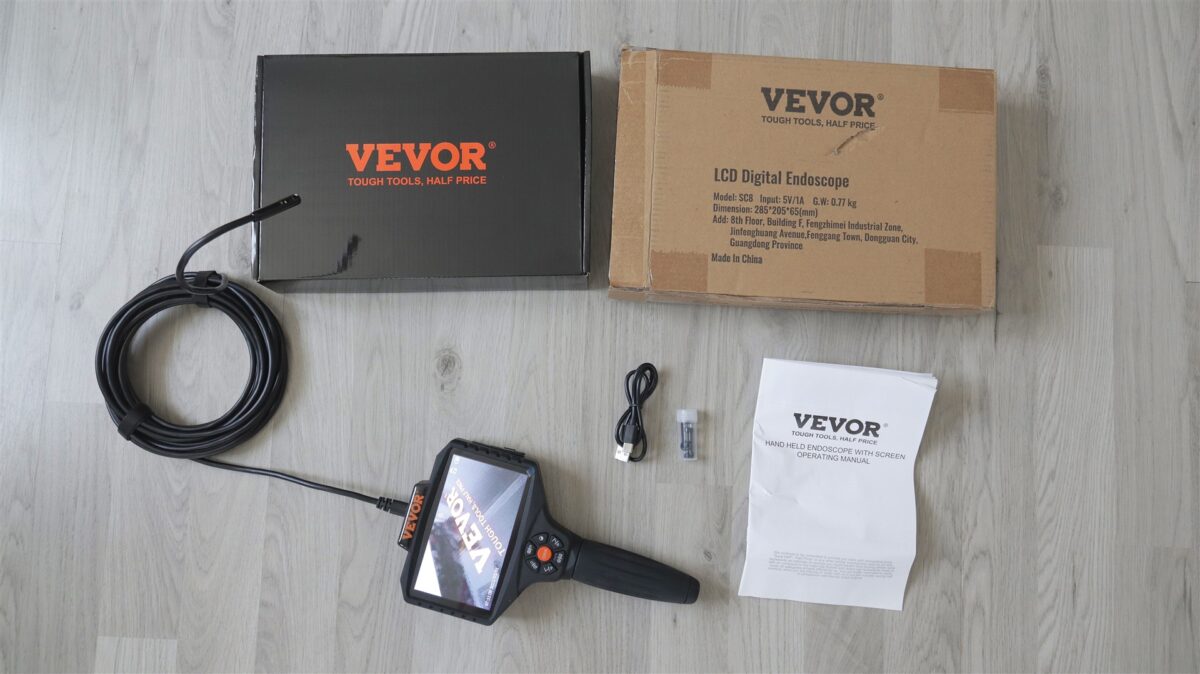 Camera endoscopica cu ecran LCD Vevor SC8 - review