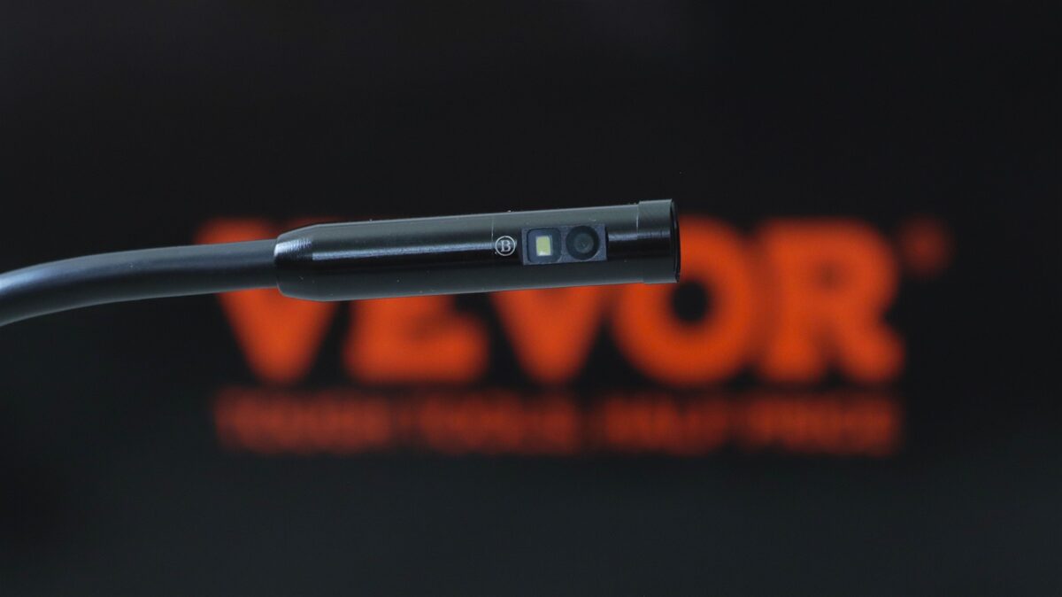 Camera endoscopica cu ecran LCD Vevor SC8 - review