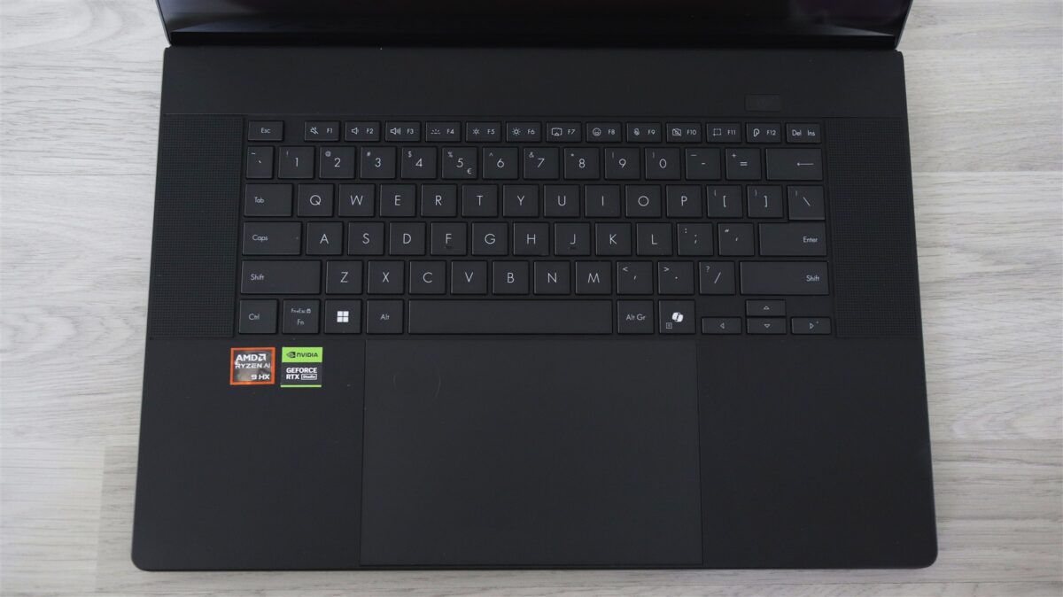 Laptop ASUS ProArt P16 (H7606) - review