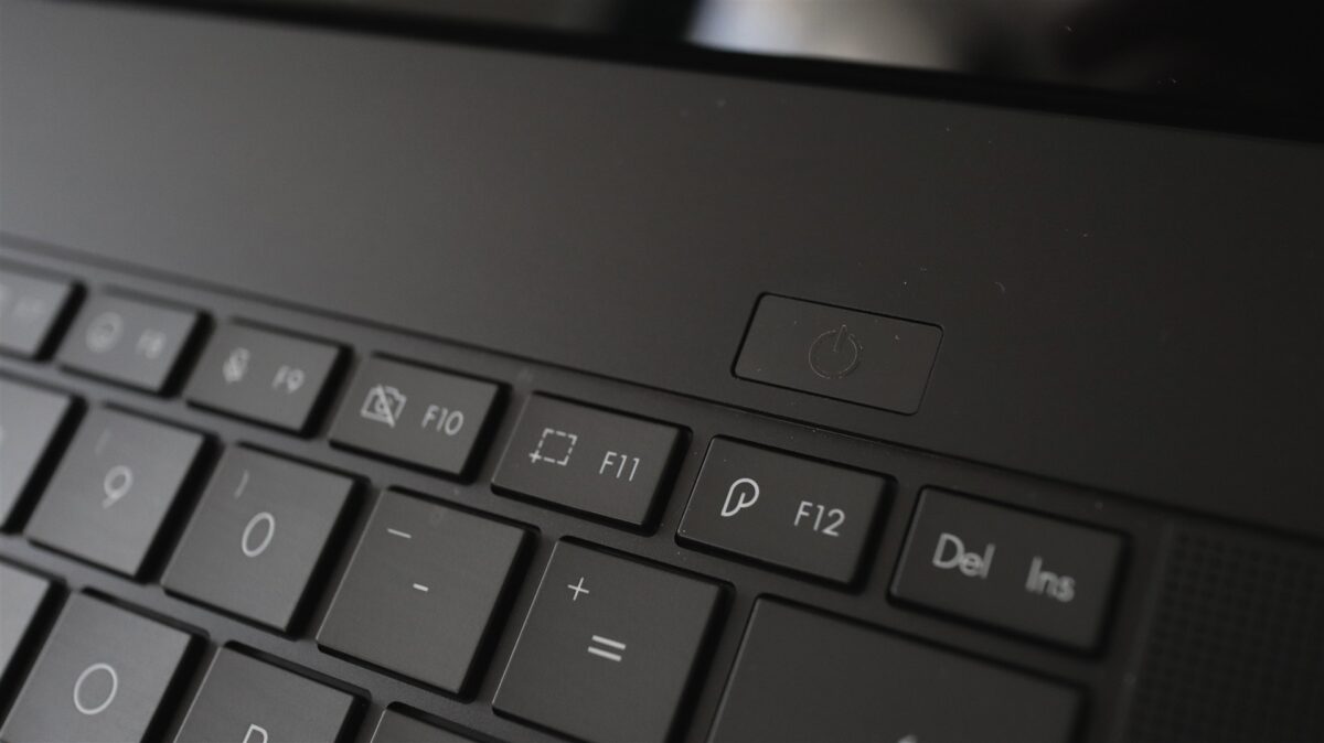 Laptop ASUS ProArt P16 (H7606) - review