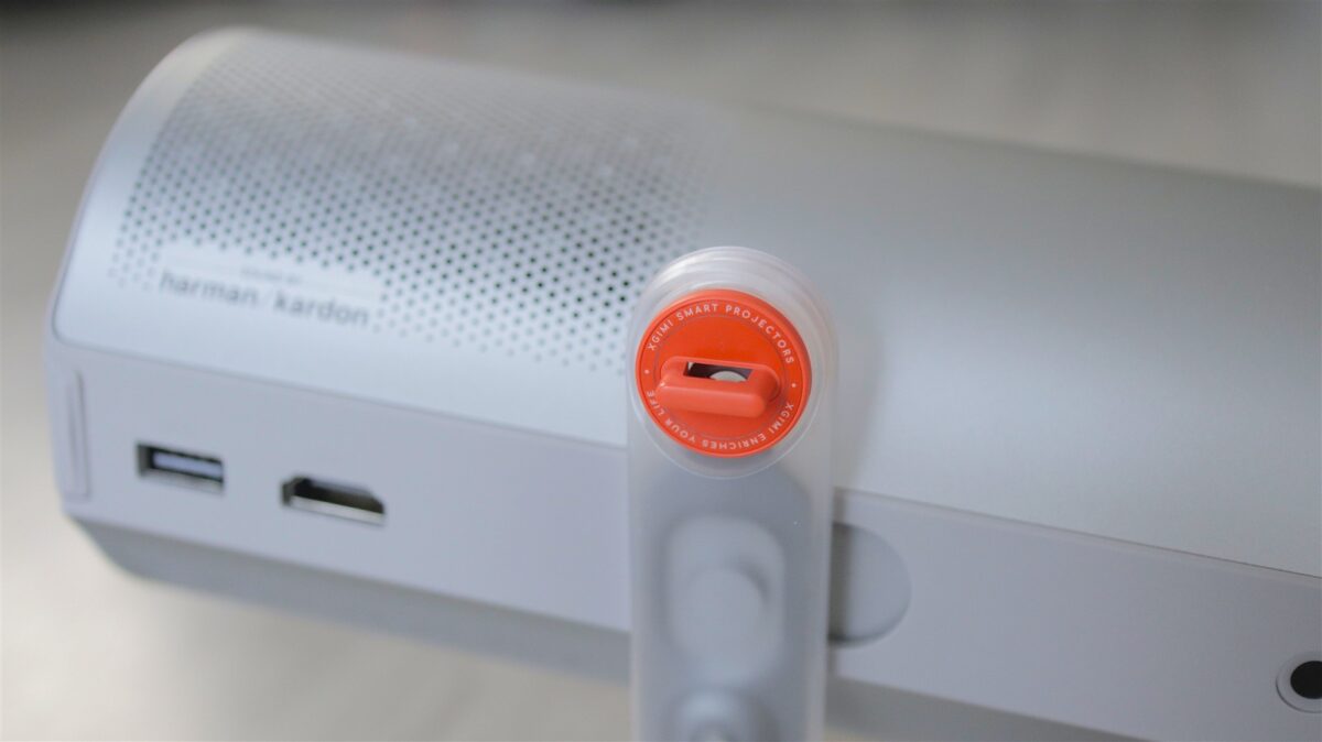 Proiector portabil smart XGIMI MoGo 4 - review