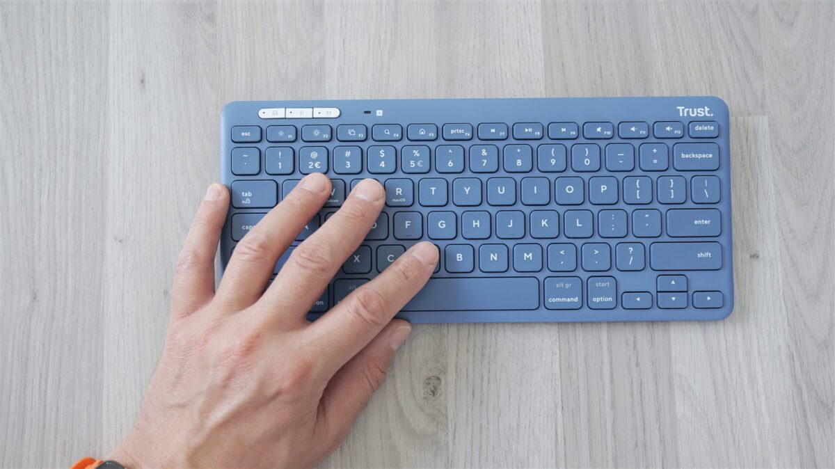 Kit tastatura si mouse wireless multi-device Trust Lyra - review