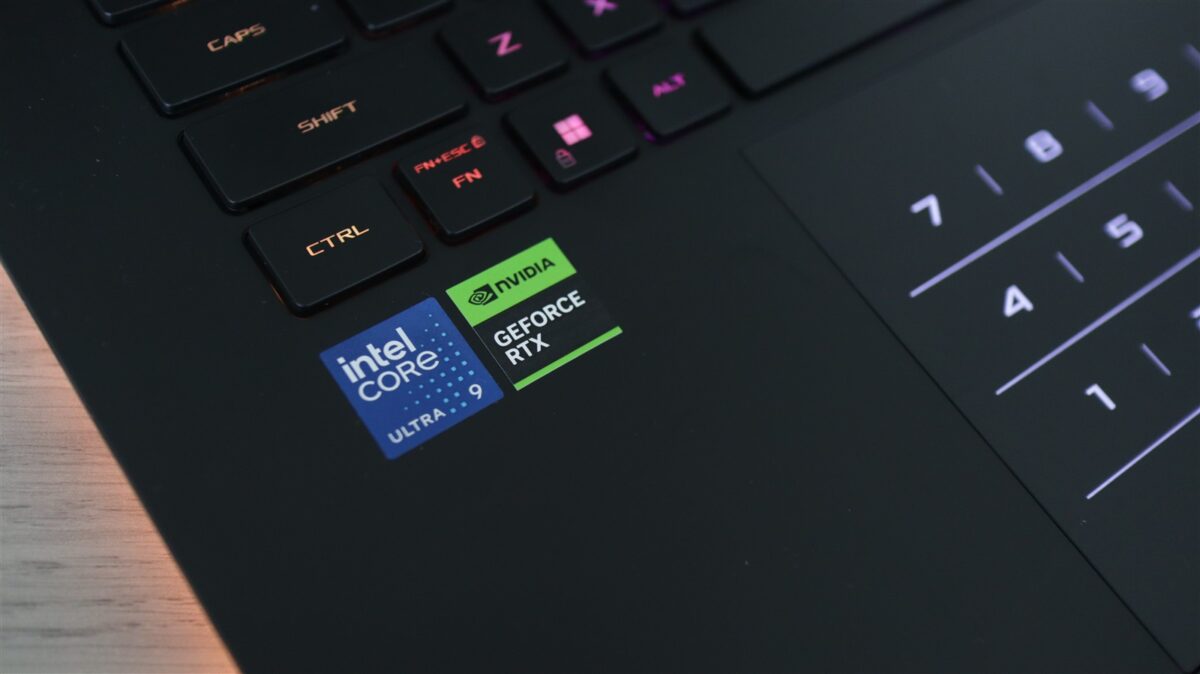 Laptop gaming ASUS ROG Strix Scar 16 2025 G635L - review