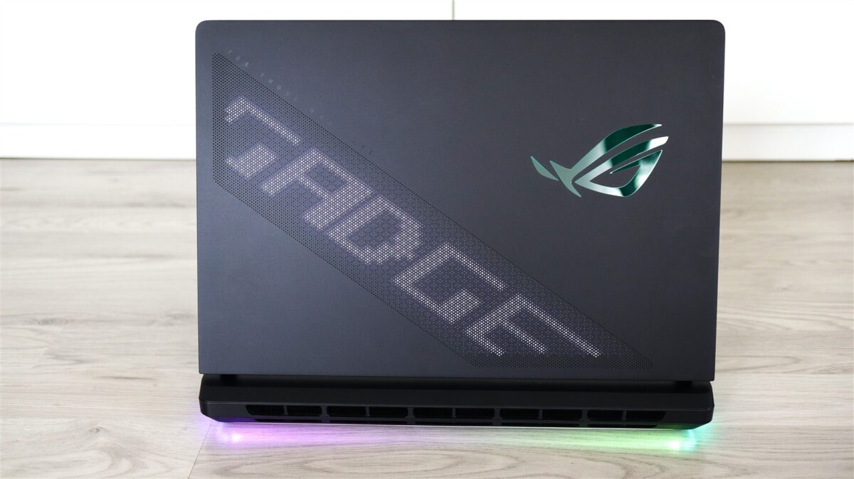 Laptop gaming ASUS ROG Strix Scar 16 2025 G635L - review