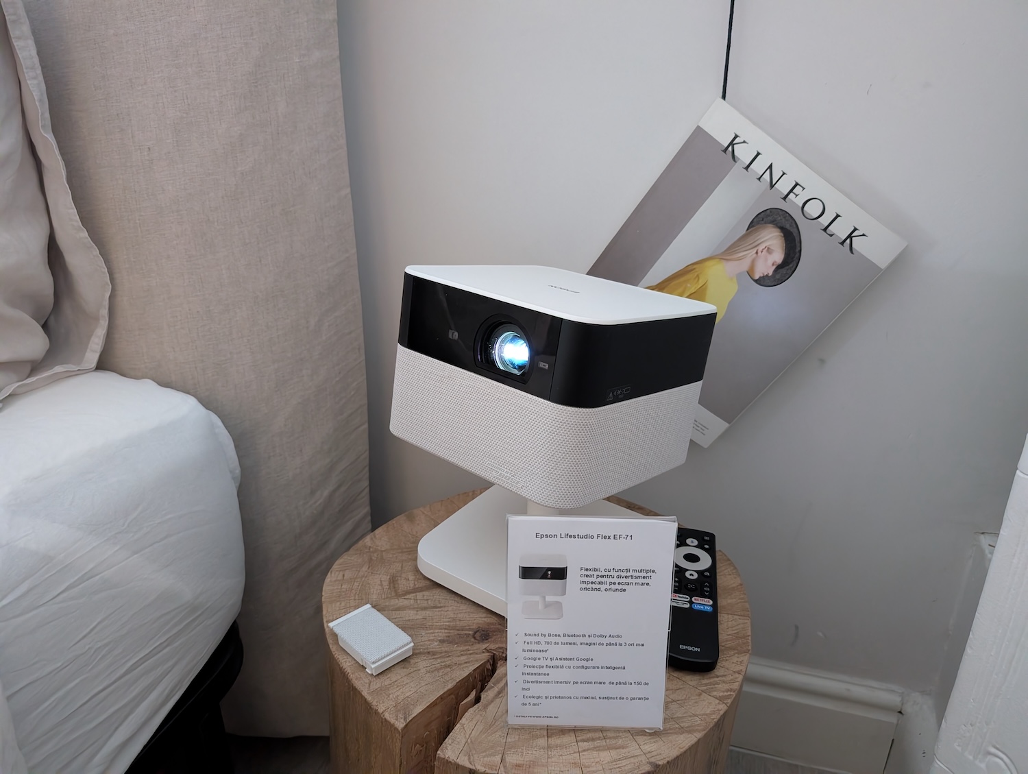 Detalii despre cea mai nouă gamă de proiectoare Epson Lifestudio Flex și Pop, dar și cum poți printa cu Epson EcoTank L4360 la un cost cât mai redus (nu ai nevoie de cerneală pentru până la 3 ani)