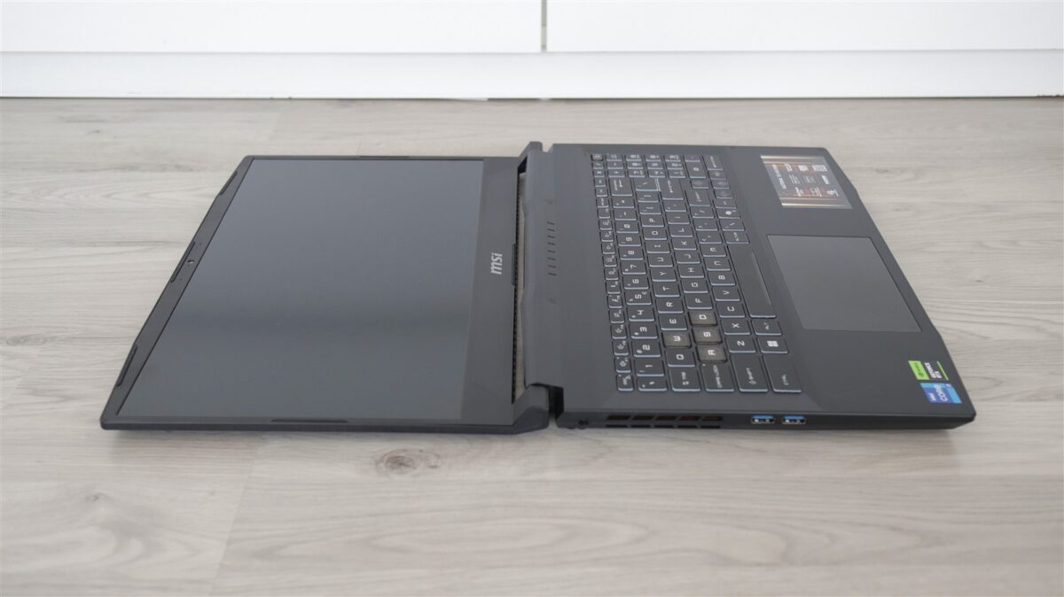 Laptop gaming MSI Katana 15 HX B14W