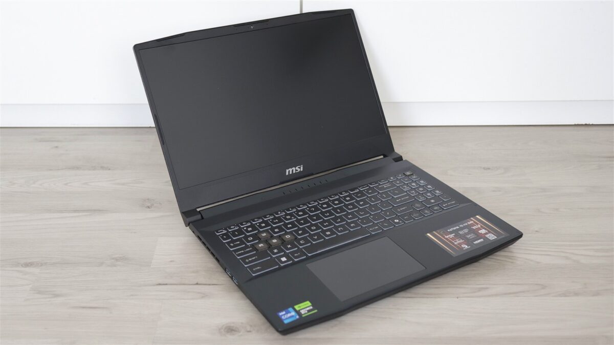 Laptop gaming MSI Katana 15 HX B14W