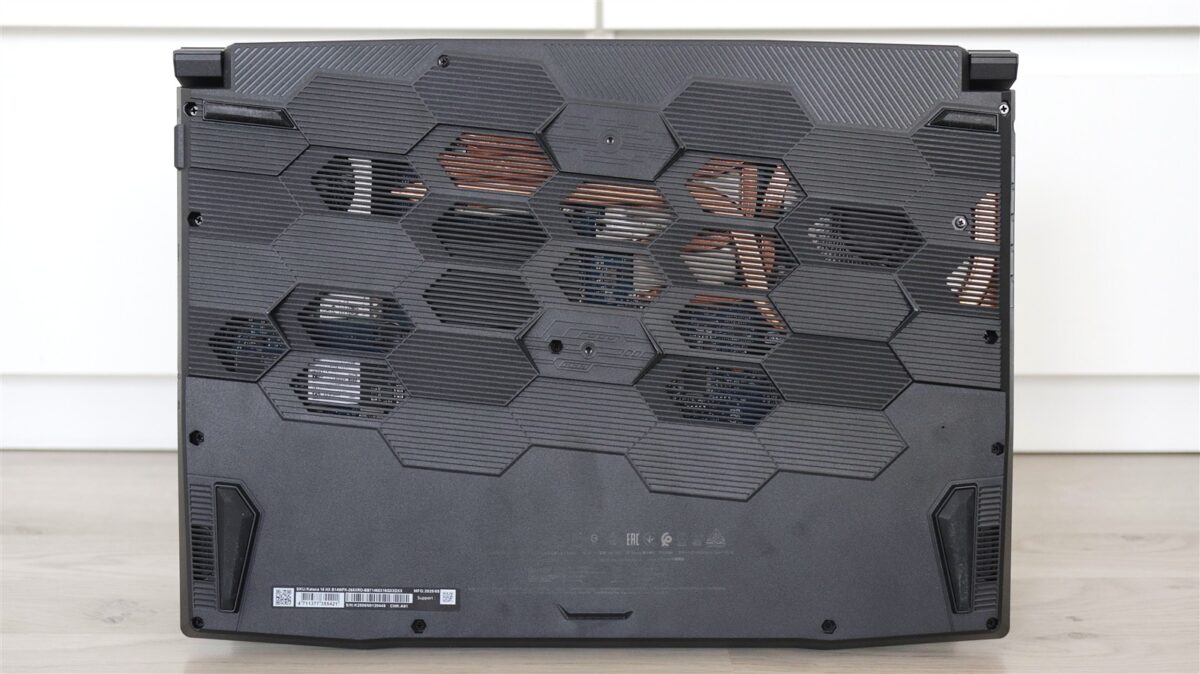 Laptop gaming MSI Katana 15 HX B14W