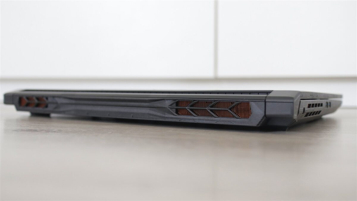 Laptop gaming MSI Katana 15 HX B14W