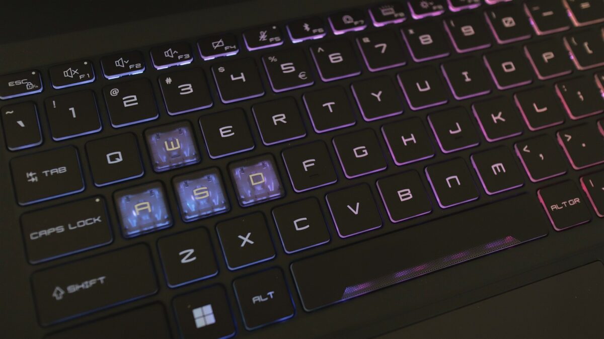 Laptop gaming MSI Katana 15 HX B14W