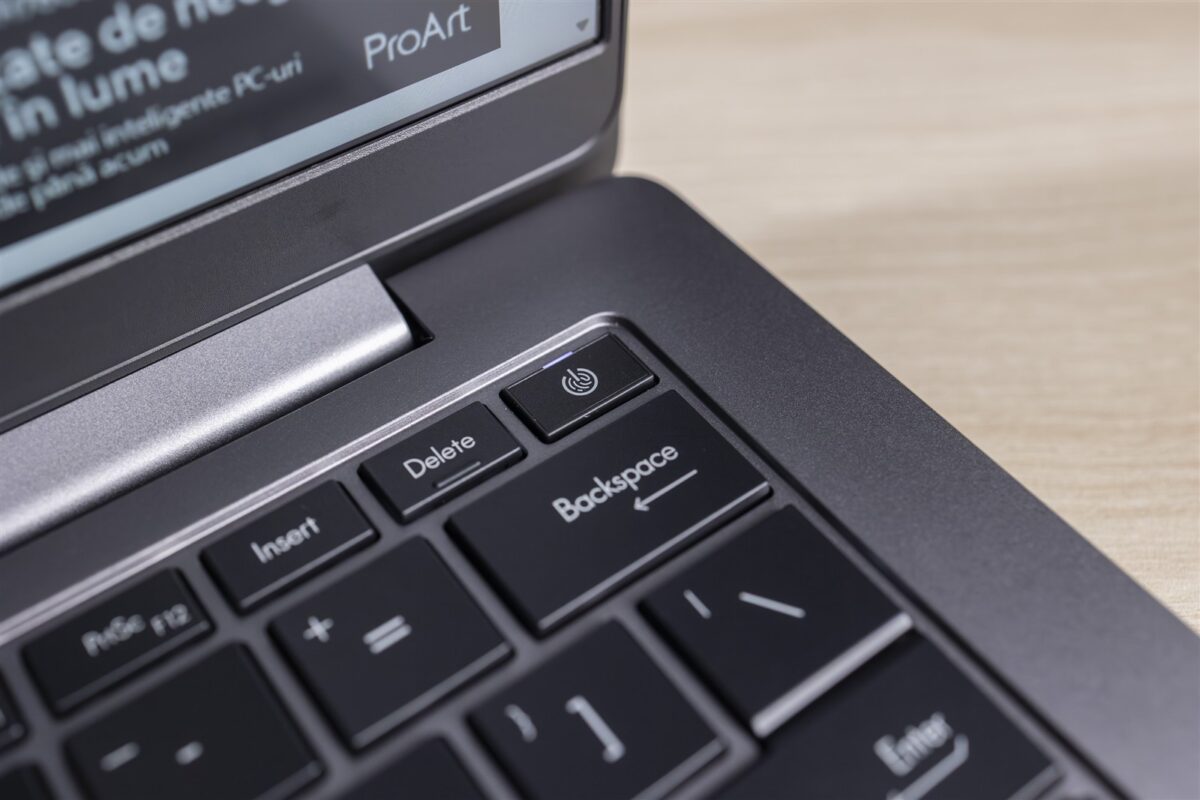 ASUS ExpertBook P3 PM3406CKA