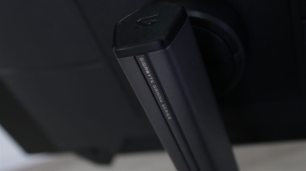 Monitor OLED de gaming GIGABYTE MO27Q28G - review