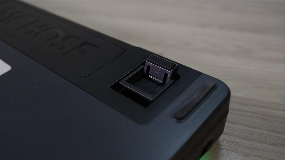 Tastatura gaming wireless MCHOSE X75 TKL - review