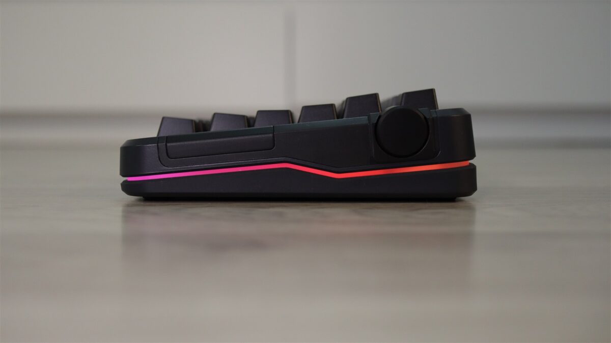 Tastatura gaming wireless MCHOSE X75 TKL - review