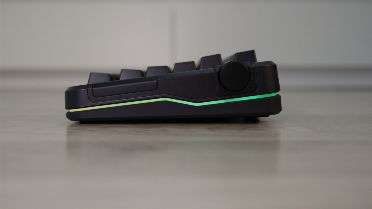 Tastatura gaming wireless MCHOSE X75 TKL - review