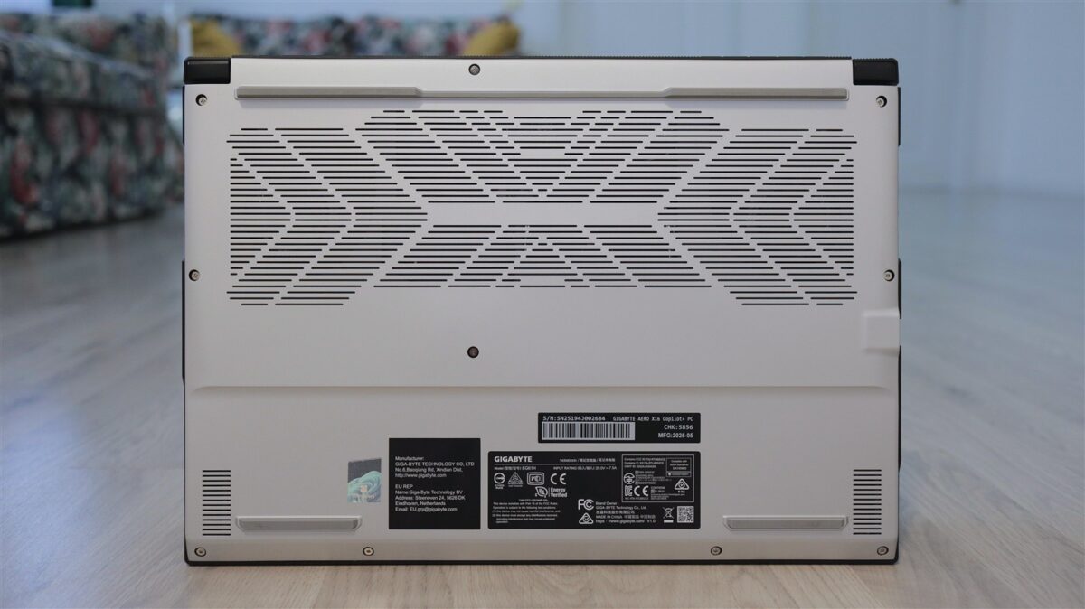 Laptop GIGABYTE AERO X16 Copilot+ PC (EG61H) - review