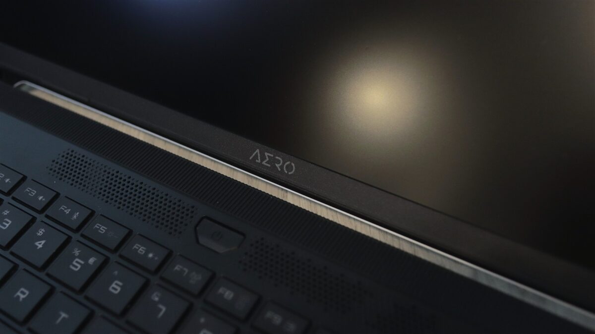 Laptop GIGABYTE AERO X16 Copilot+ PC (EG61H) - review