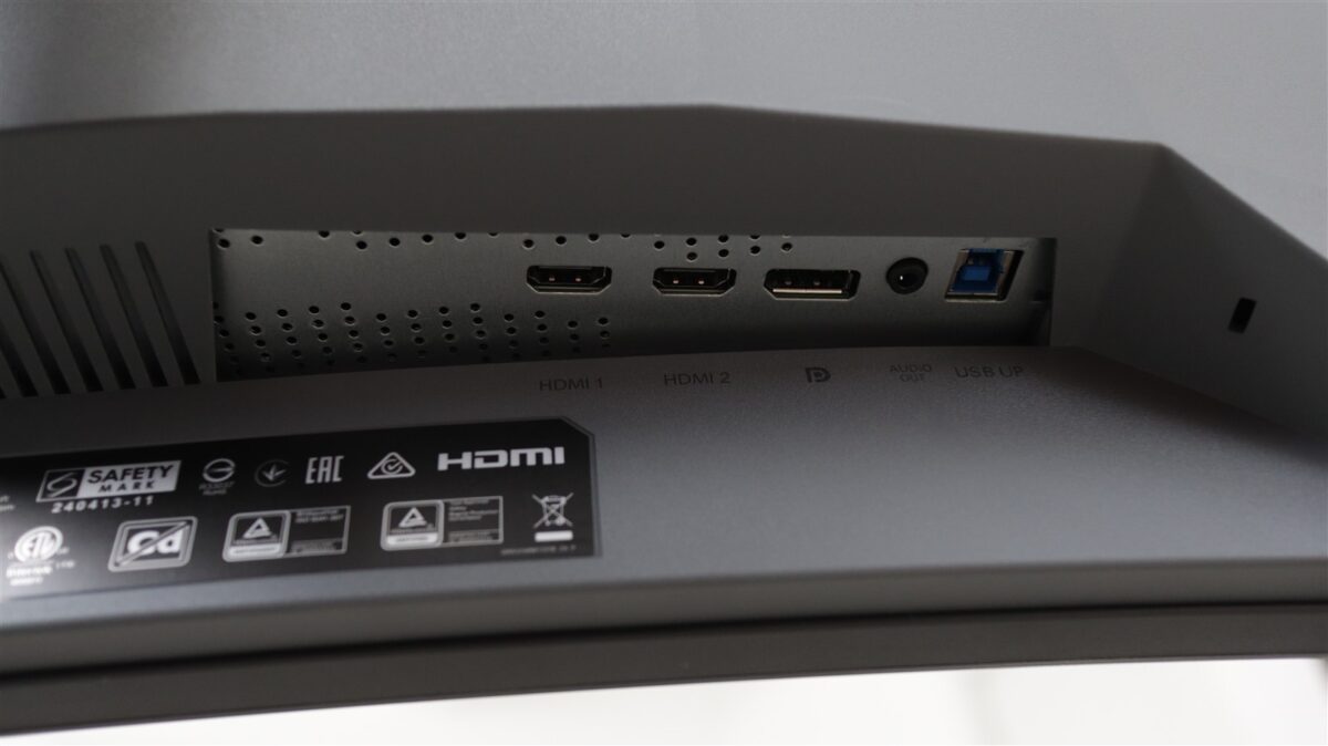 Monitor curbat de gaming QD-OLED Philips Evnia 34M2C6500 - review