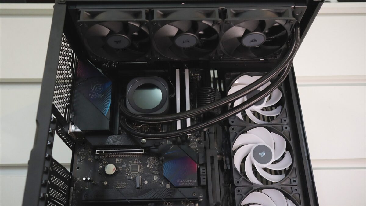 PC cu procesor AMD Ryzen 5 7500X3D - review