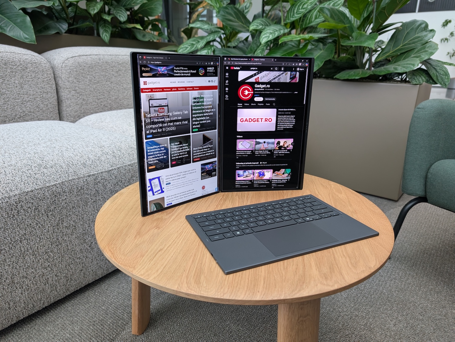 ASUS Zenbook Duo 2026 - hands-on (până la Intel Core Ultra X9 Series 3 și 2 ecrane OLED de 14 inci cu rezoluție 3K etc)