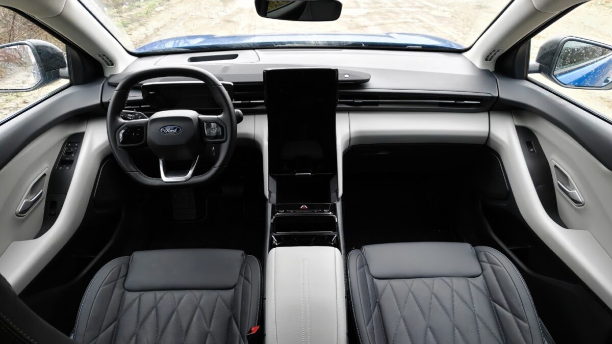 Ford Explorer EV Premium AWD - Review