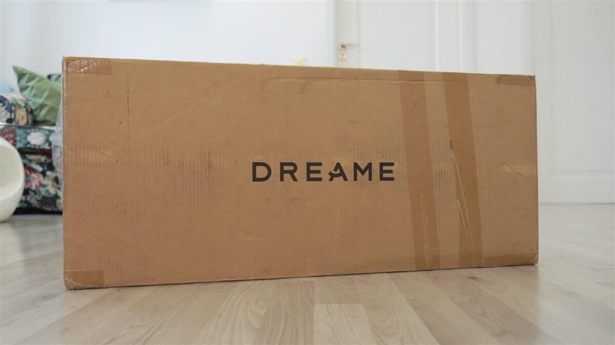 Aspirator vertical Dreame R20 Ultra VRV57F - review