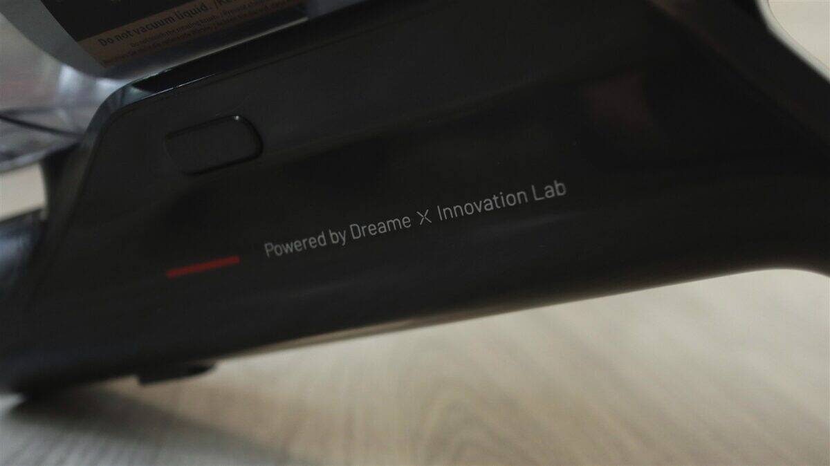 Aspirator vertical Dreame R20 Ultra VRV57F - review