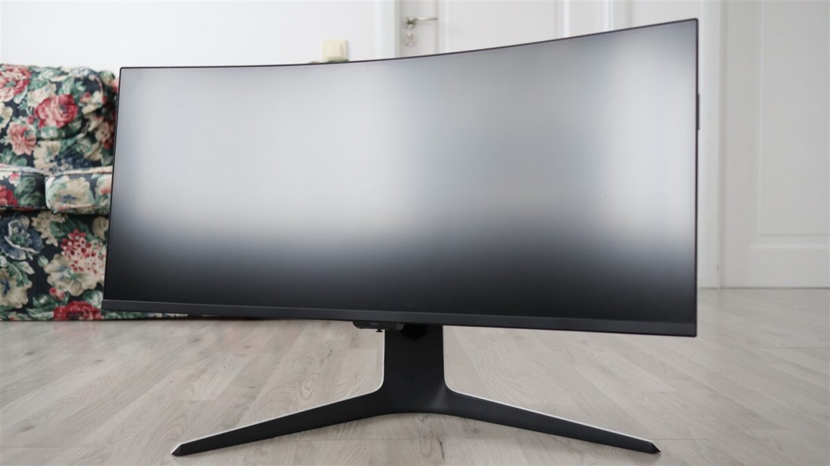 Monitor curbat de gaming TCL 34R83Q - prezentare