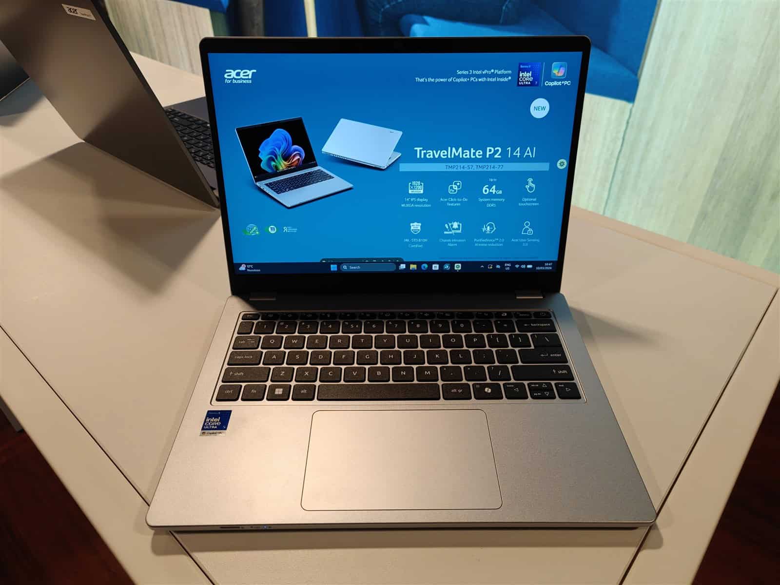Acer TravelMate P2 14 AI