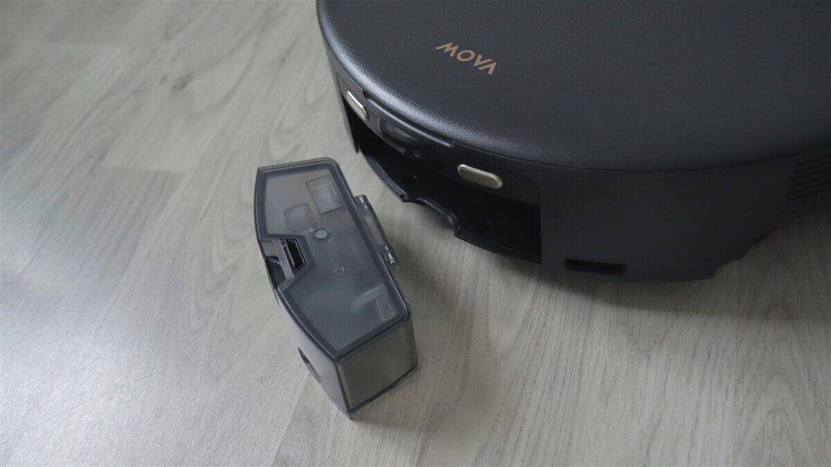 Aspirator robot cu mop MOVA Z60 Ultra Roller Complete - review