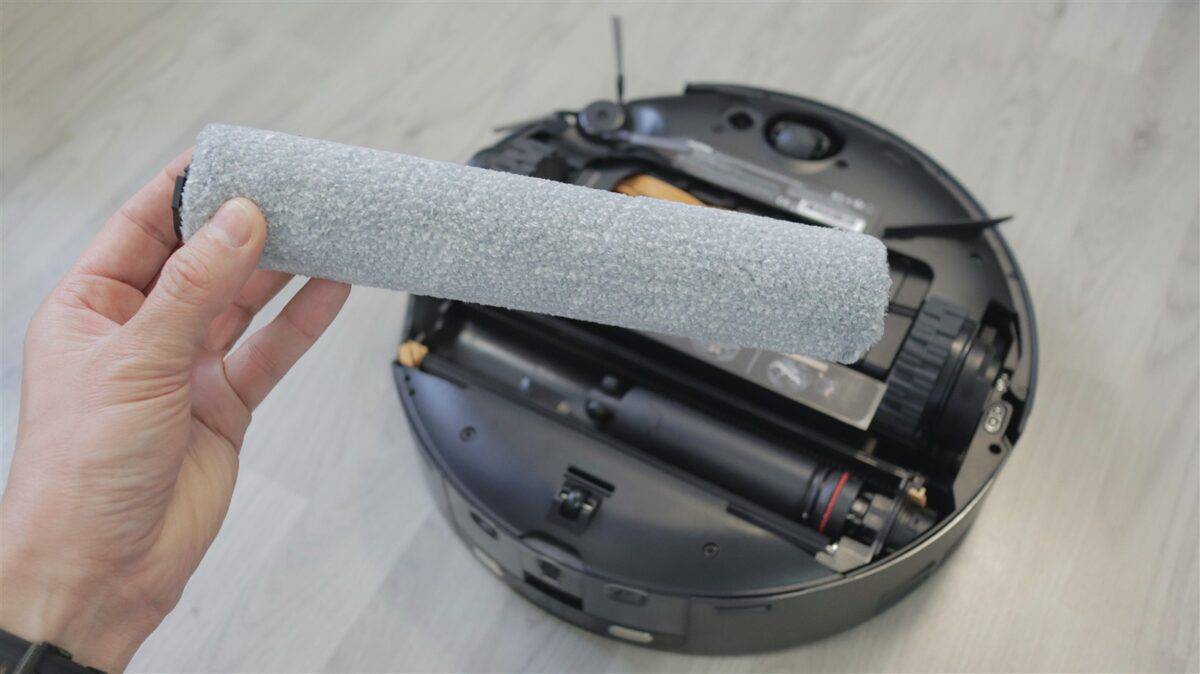 Aspirator robot cu mop MOVA Z60 Ultra Roller Complete - review