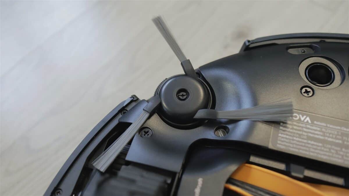 Aspirator robot cu mop MOVA Z60 Ultra Roller Complete - review