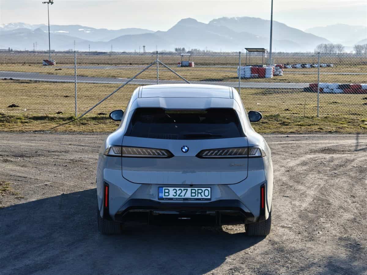 BMW iX3 - primele impresii