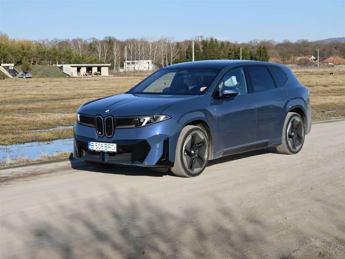BMW iX3 - primele impresii