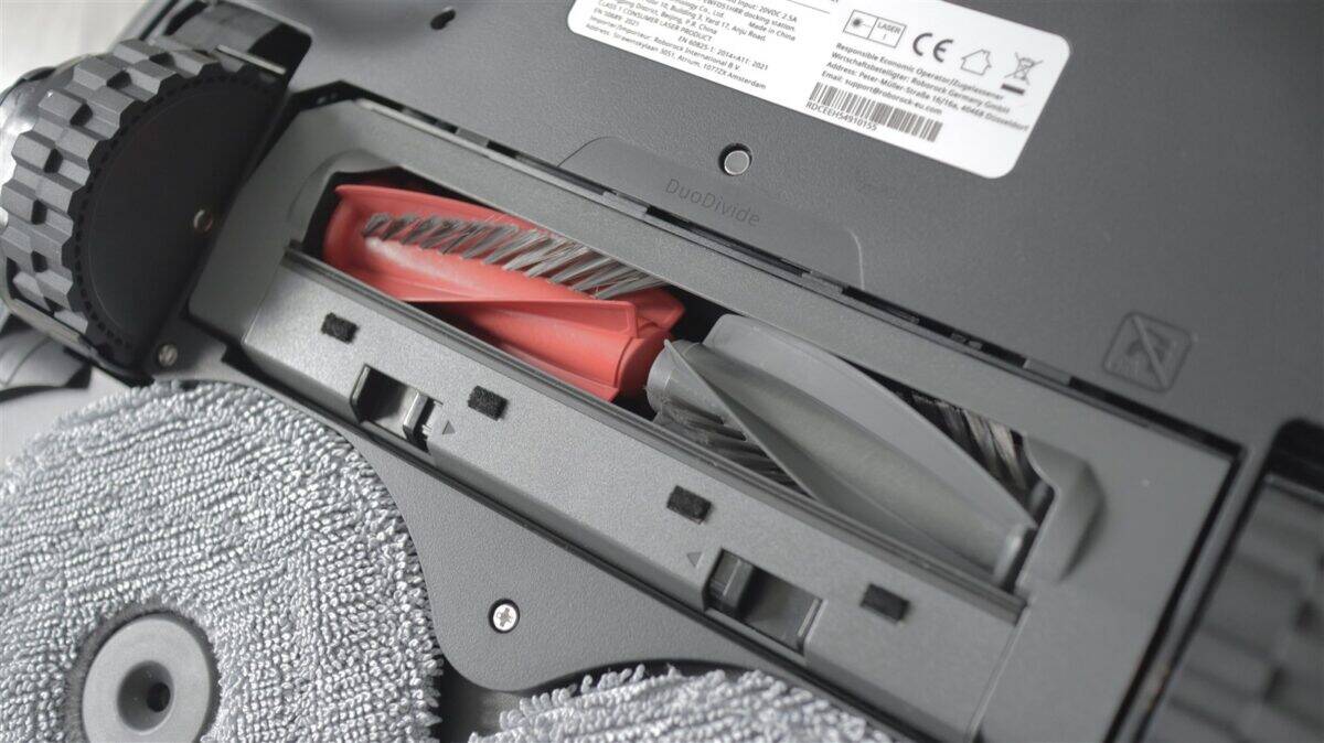 Robot de aspirare cu functie mop Roborock Saros 20 - review